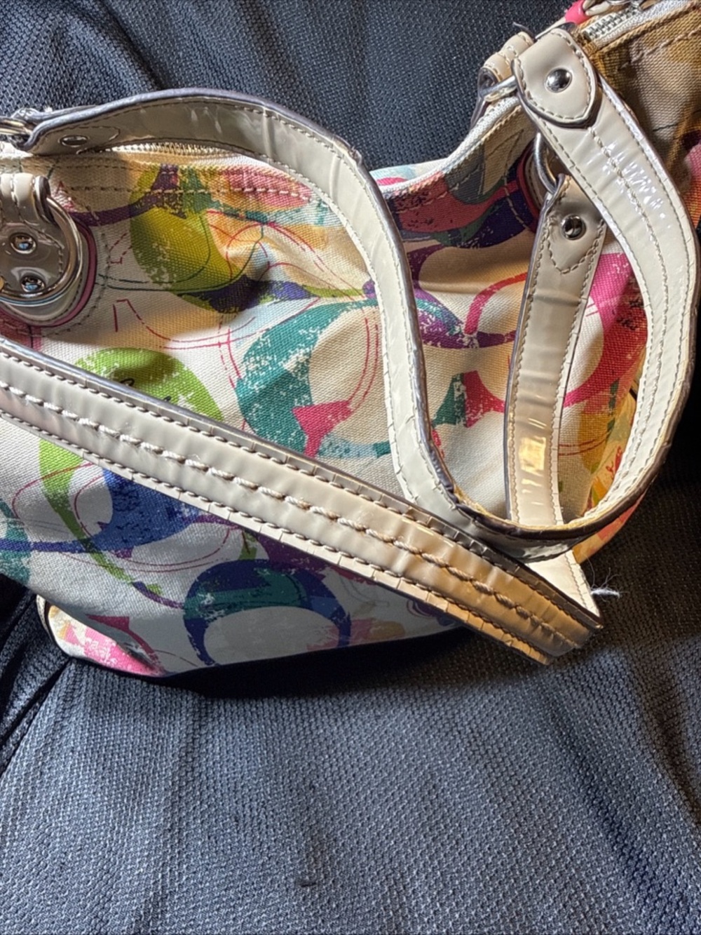 Coach Poppy Stamped C Hallie Tote handbag. Multicolor - Picture 9 of 17